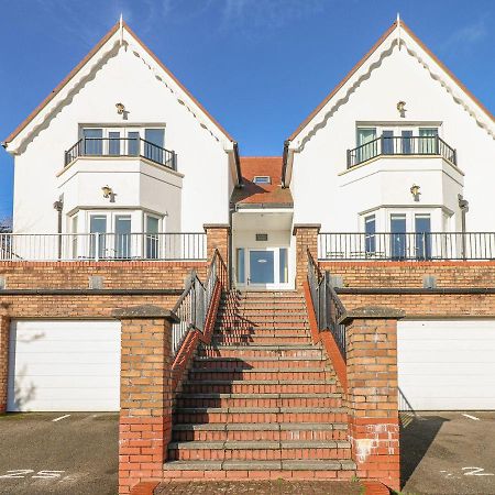 Seashells Apartment Tenby Exterior photo
