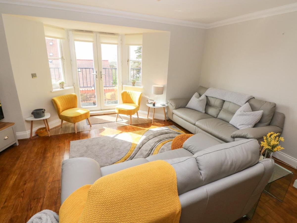 Seashells Apartment Tenby Exterior photo