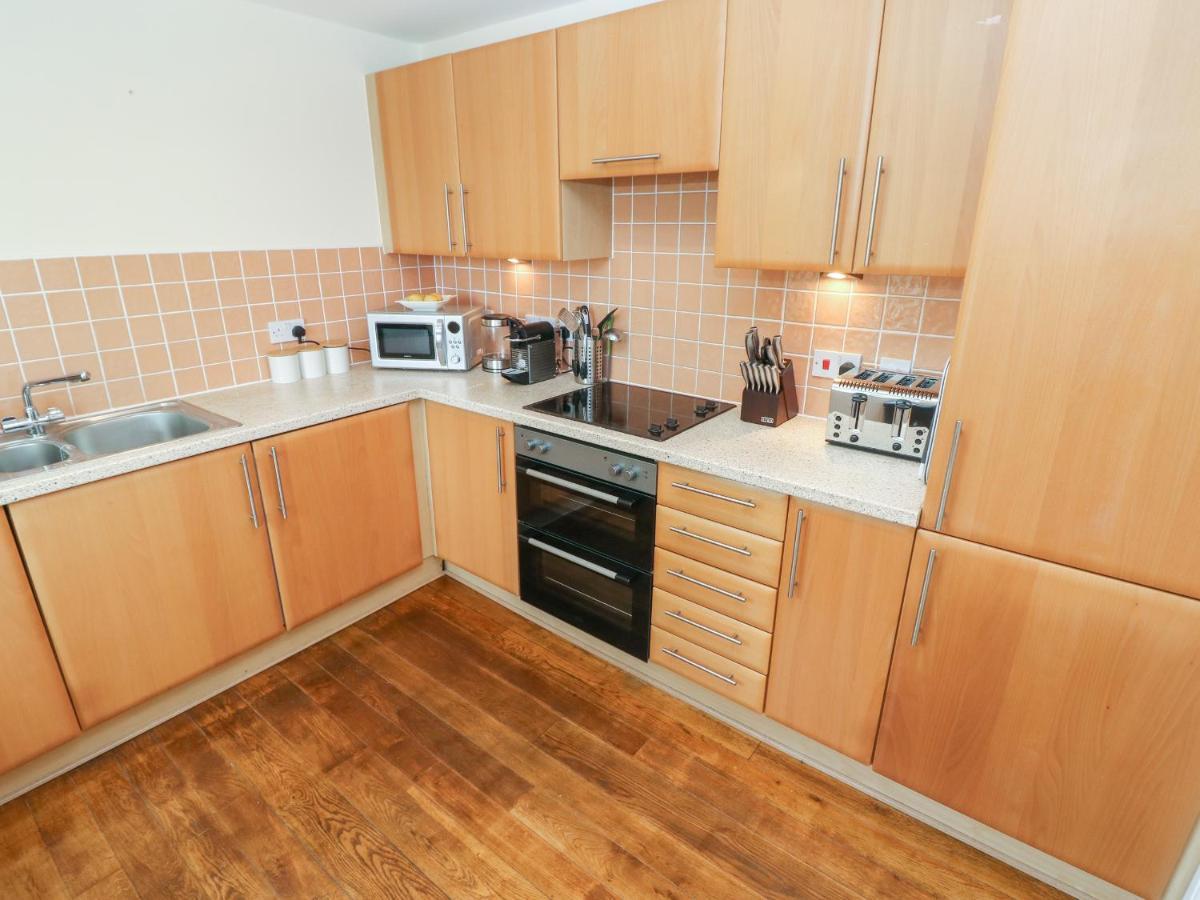 Seashells Apartment Tenby Exterior photo