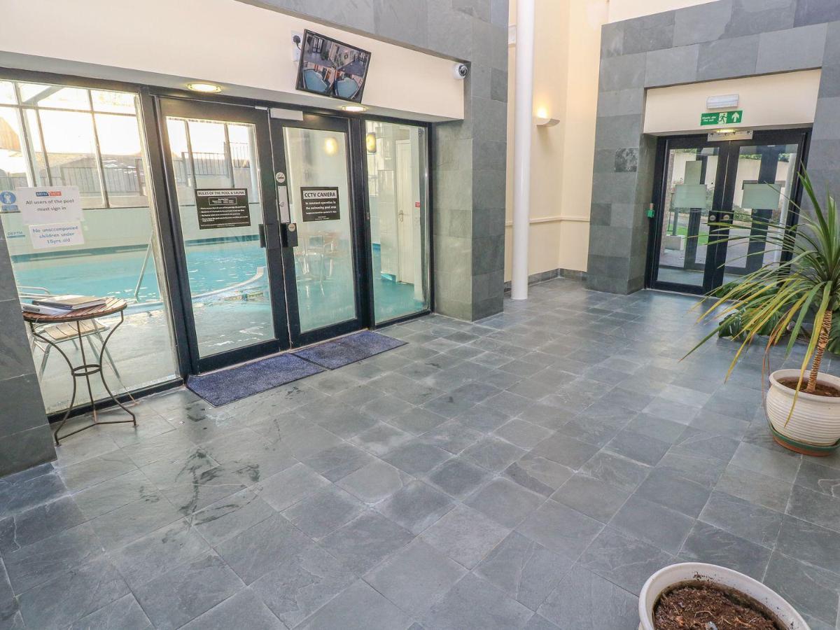 Seashells Apartment Tenby Exterior photo